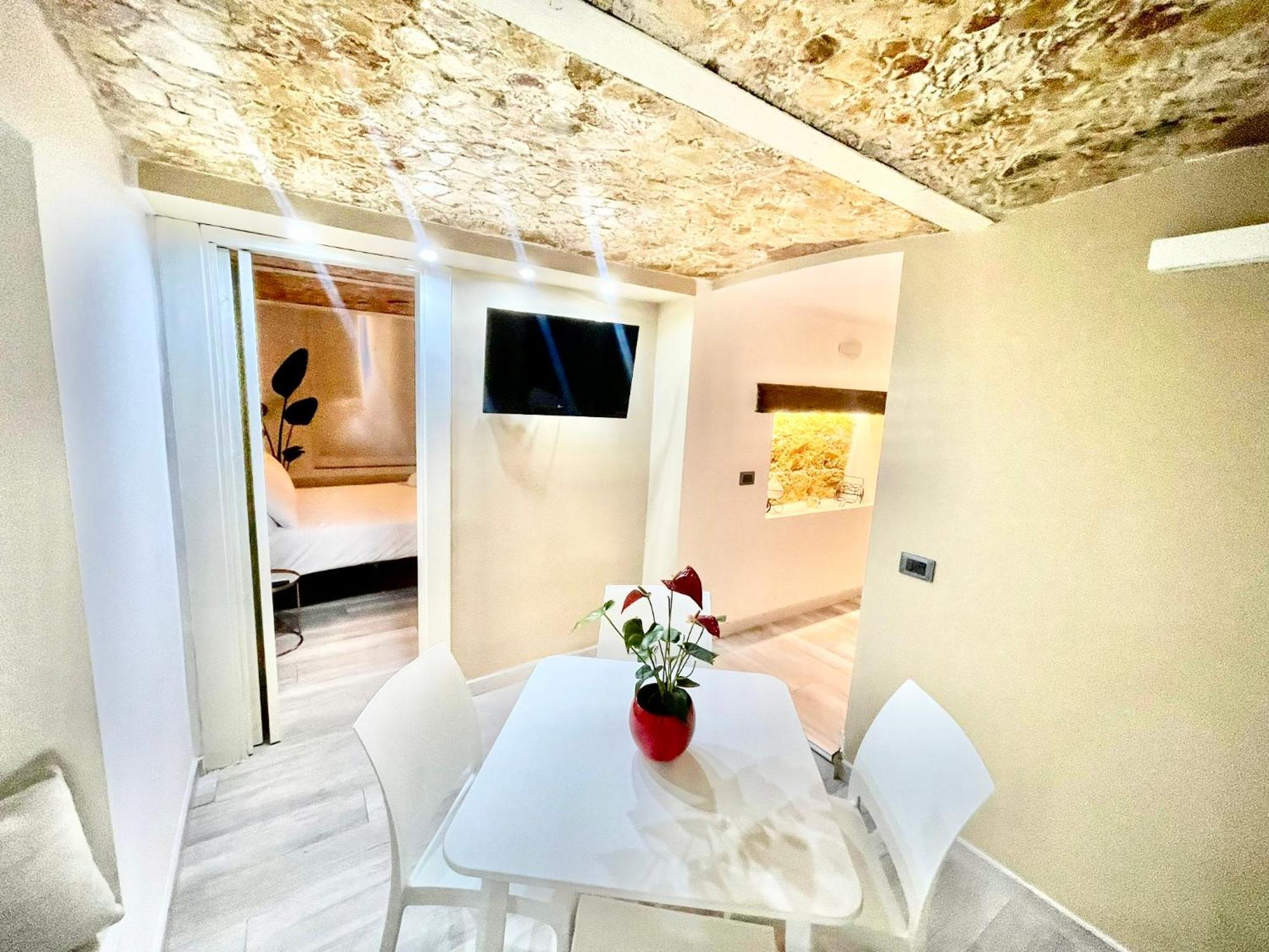 Stationsuite N5 Spa Privata Idromassaggio & Wifi Zona Centrale Vicino Alla Stazione Palermo Kültér fotó
