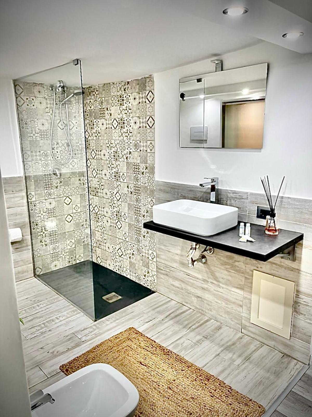 Stationsuite N5 Spa Privata Idromassaggio & Wifi Zona Centrale Vicino Alla Stazione Palermo Kültér fotó