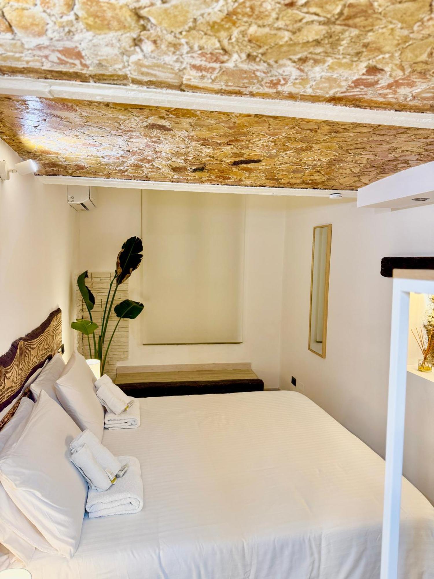 Stationsuite N5 Spa Privata Idromassaggio & Wifi Zona Centrale Vicino Alla Stazione Palermo Kültér fotó